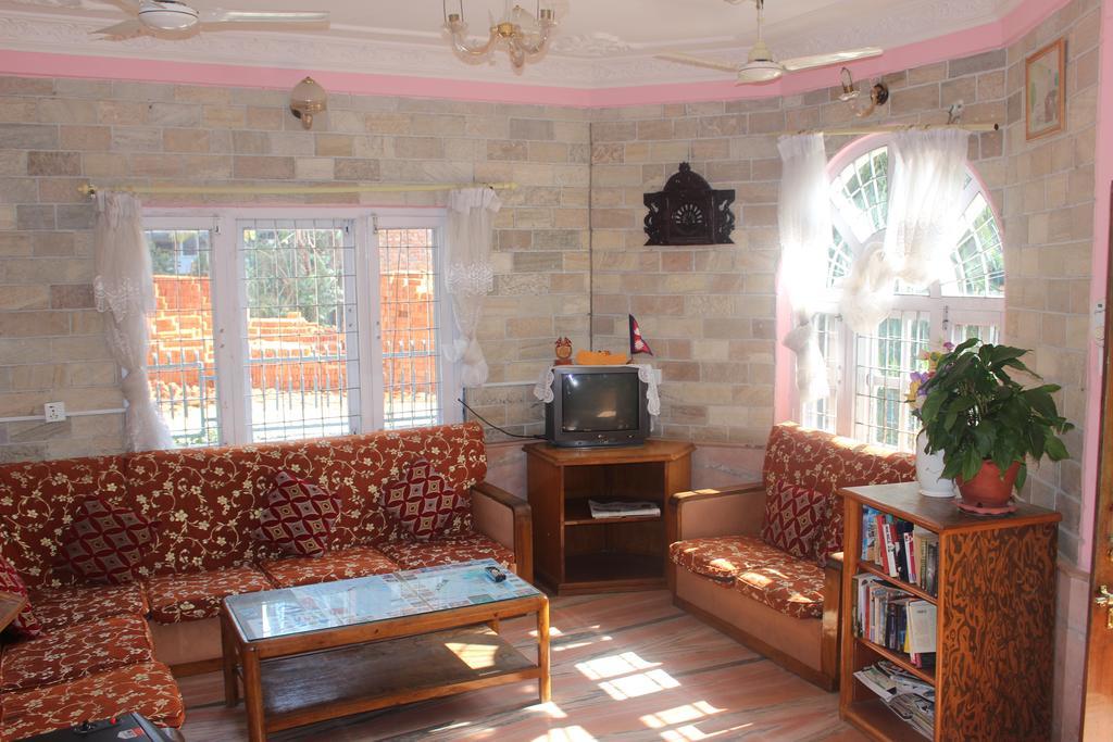Hotel Fishtail Villa Pokhara Exterior photo